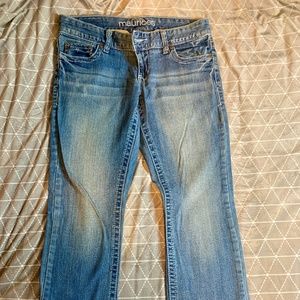 Maurices Bootcut Jeans. Lightwash. 3/4 Short